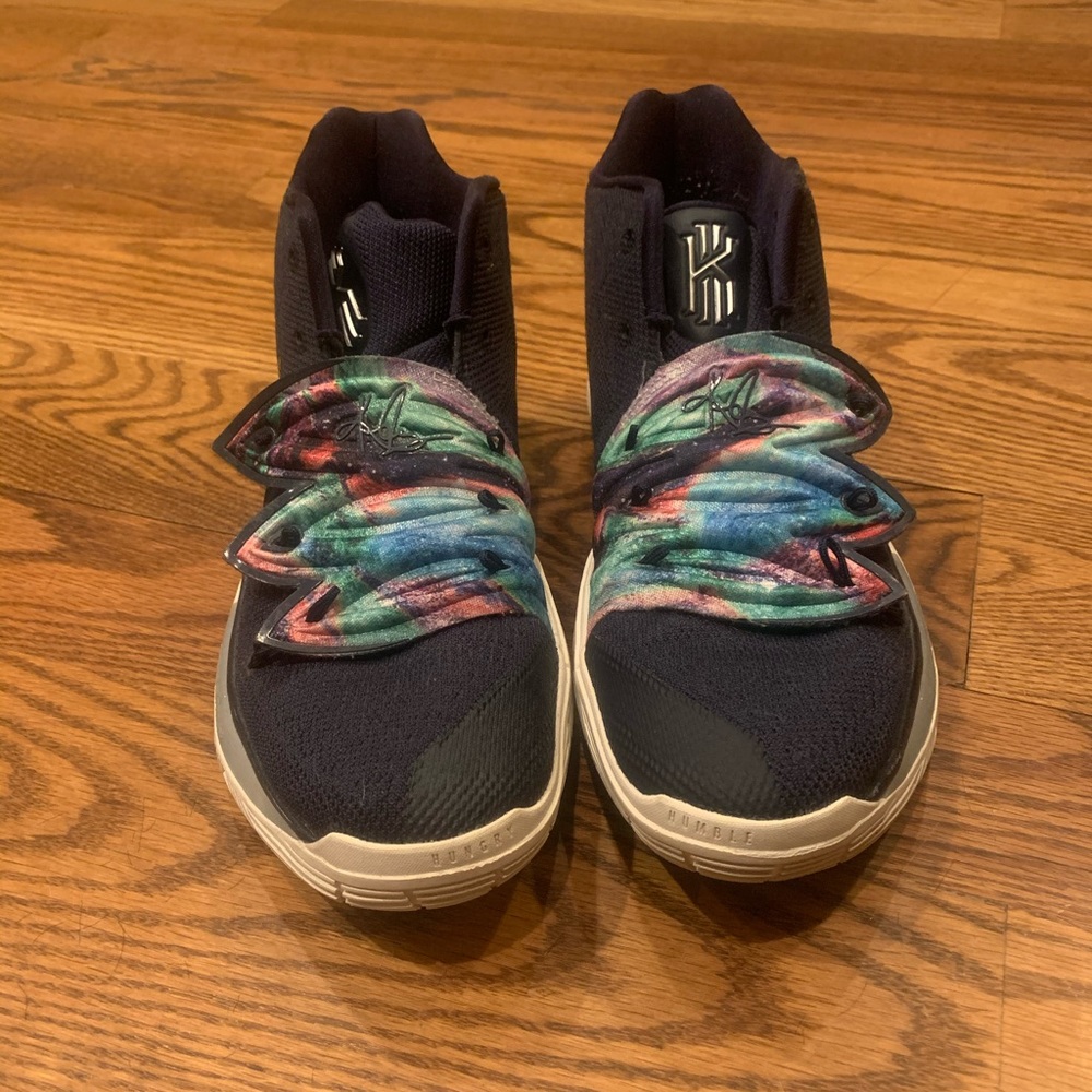 Kyrie 5 Galaxy